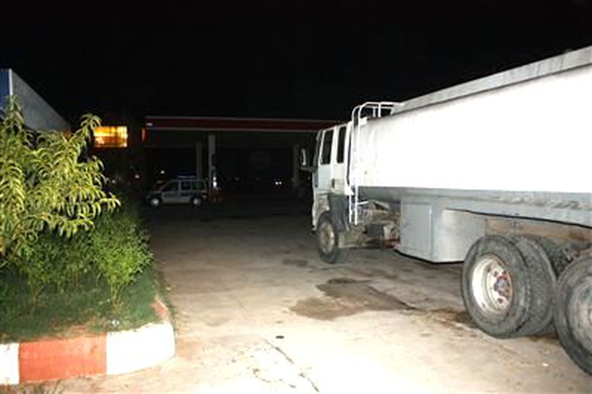 Yer Altına Gizlenmiş 35 Ton Kaçak Akaryakıt Ele Geçirildi