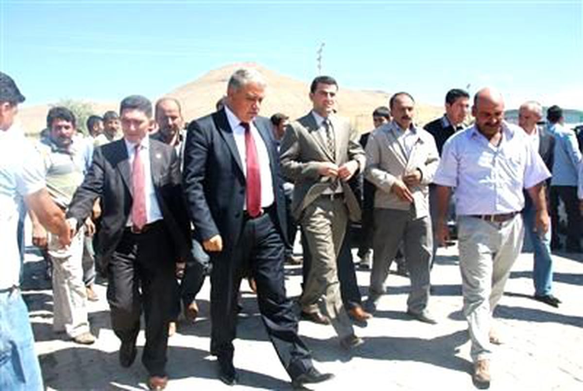 Ağrı Valisi Tekinarslan Belediyenin Çalışma Alanlarını Gezdi