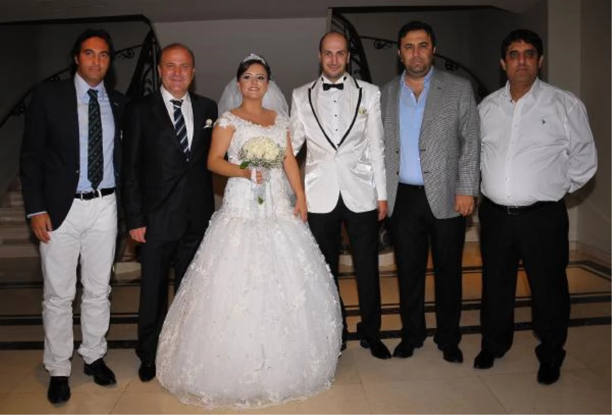 Altay Teknik Direktörünün Kızı Evlendi