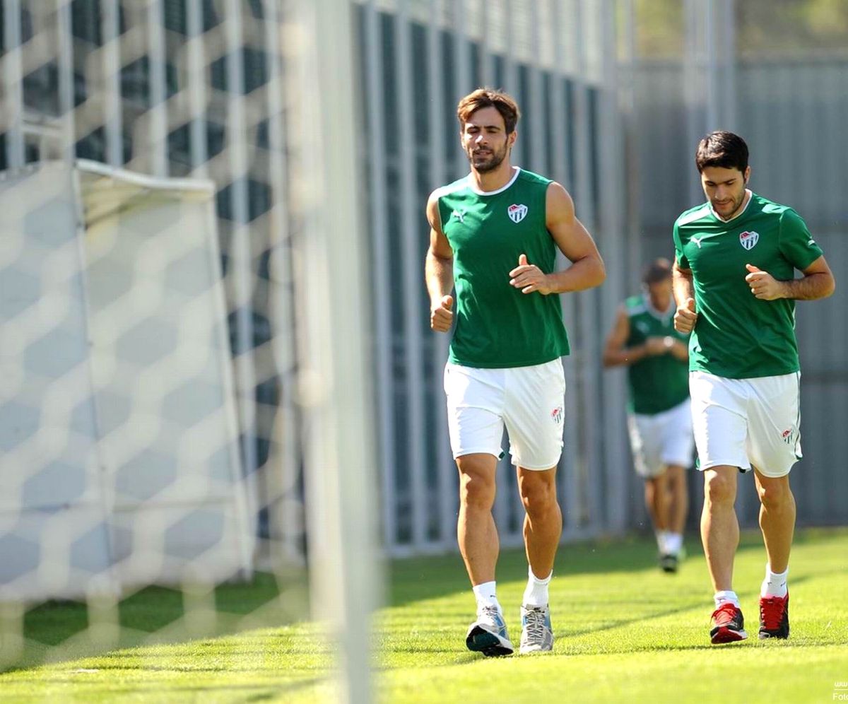 Bursaspor Twente Mesaisine Başladı