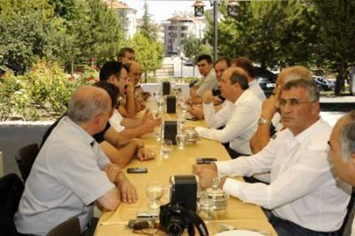 Ersin Tatar Ata Topraklarını Gezdi