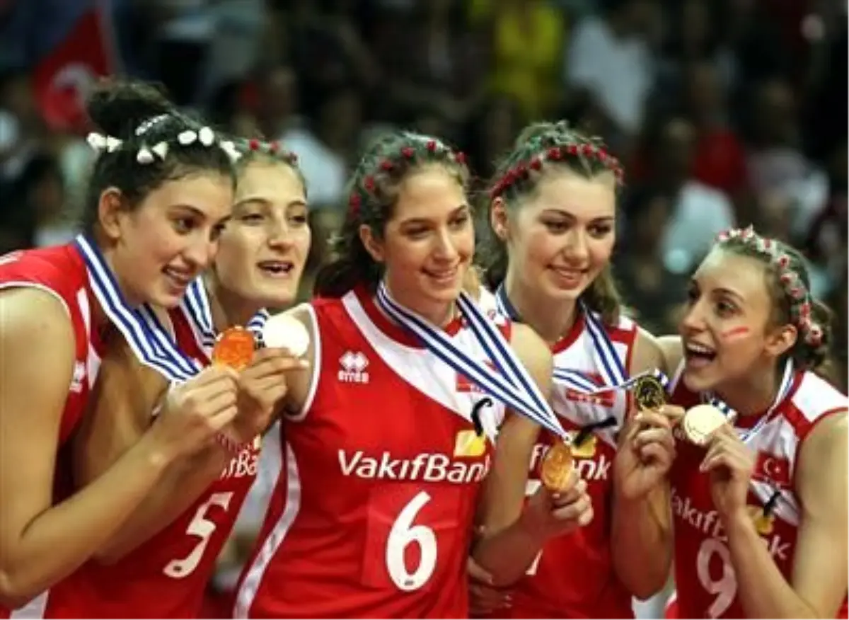 Gül Genç Kız Voleybol Milli Takımınıtebrik