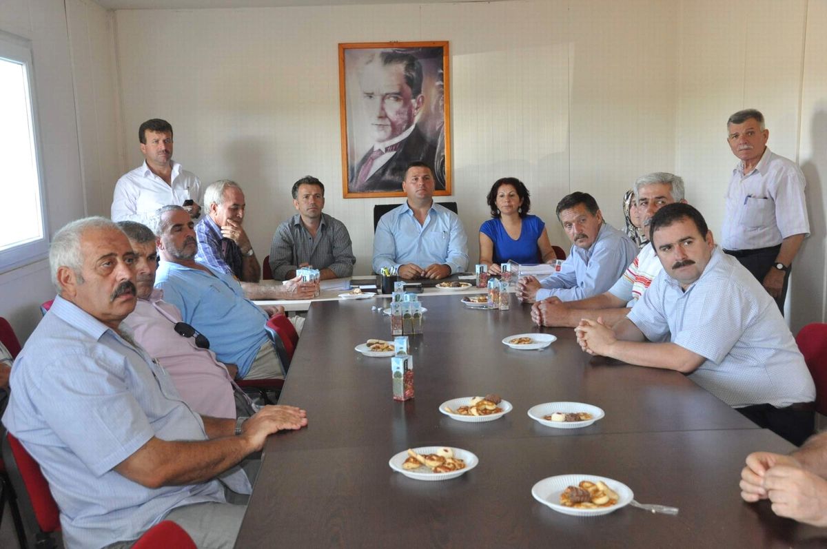 Kartepeli Muhtarlar Yeni Yerlerinde Toplantı Yaptı