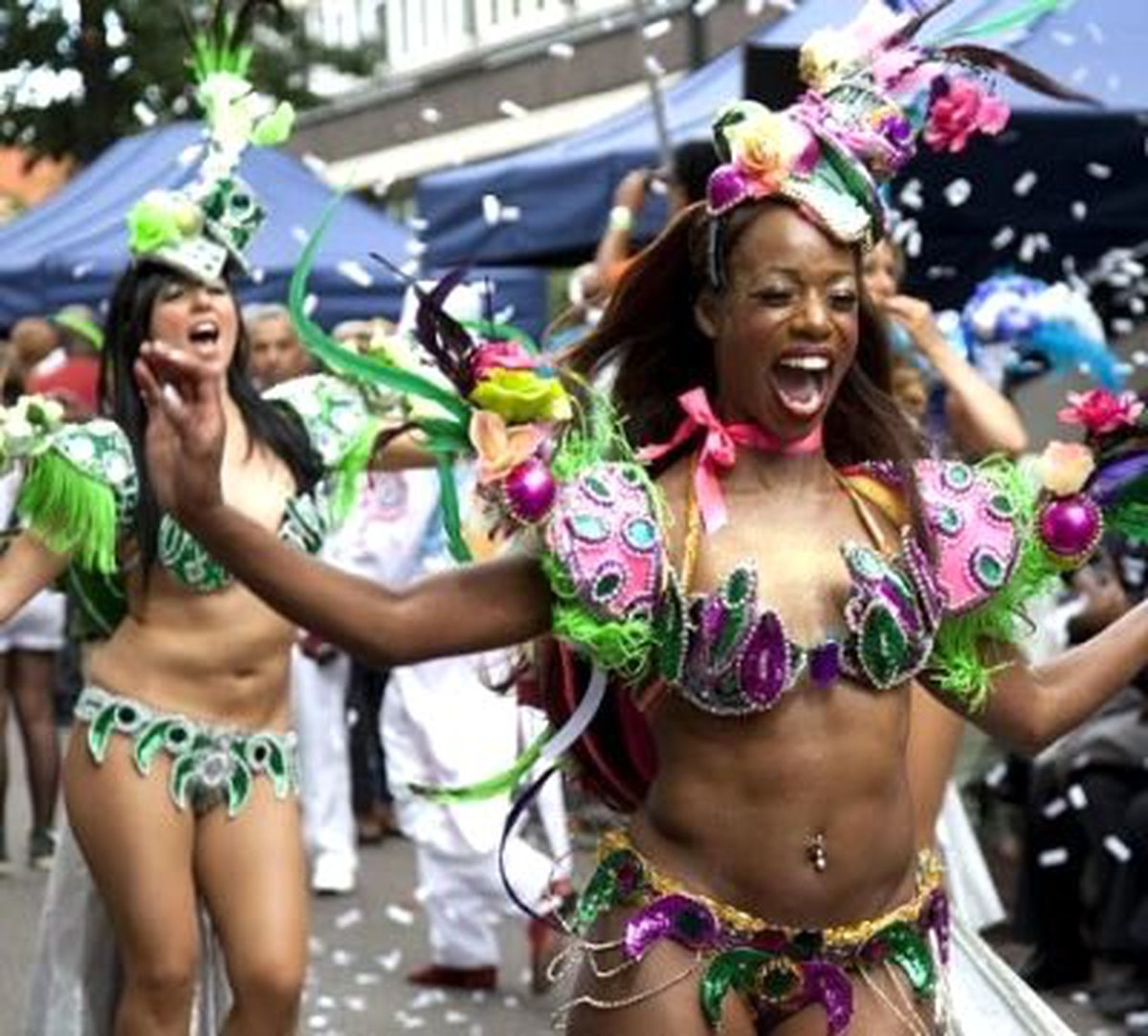 Londra\'da Notting Hill Karnavalı