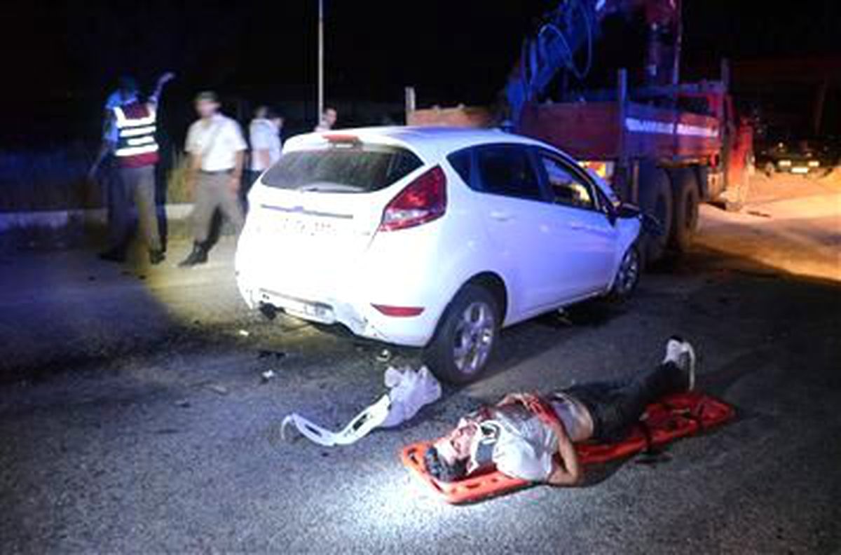 Nazilli\'de Trafik Kazası: 2 Yaralı