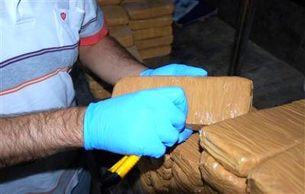 Otların Arasındaki Çavullardan 86 Kilo Eroin Çıktı
