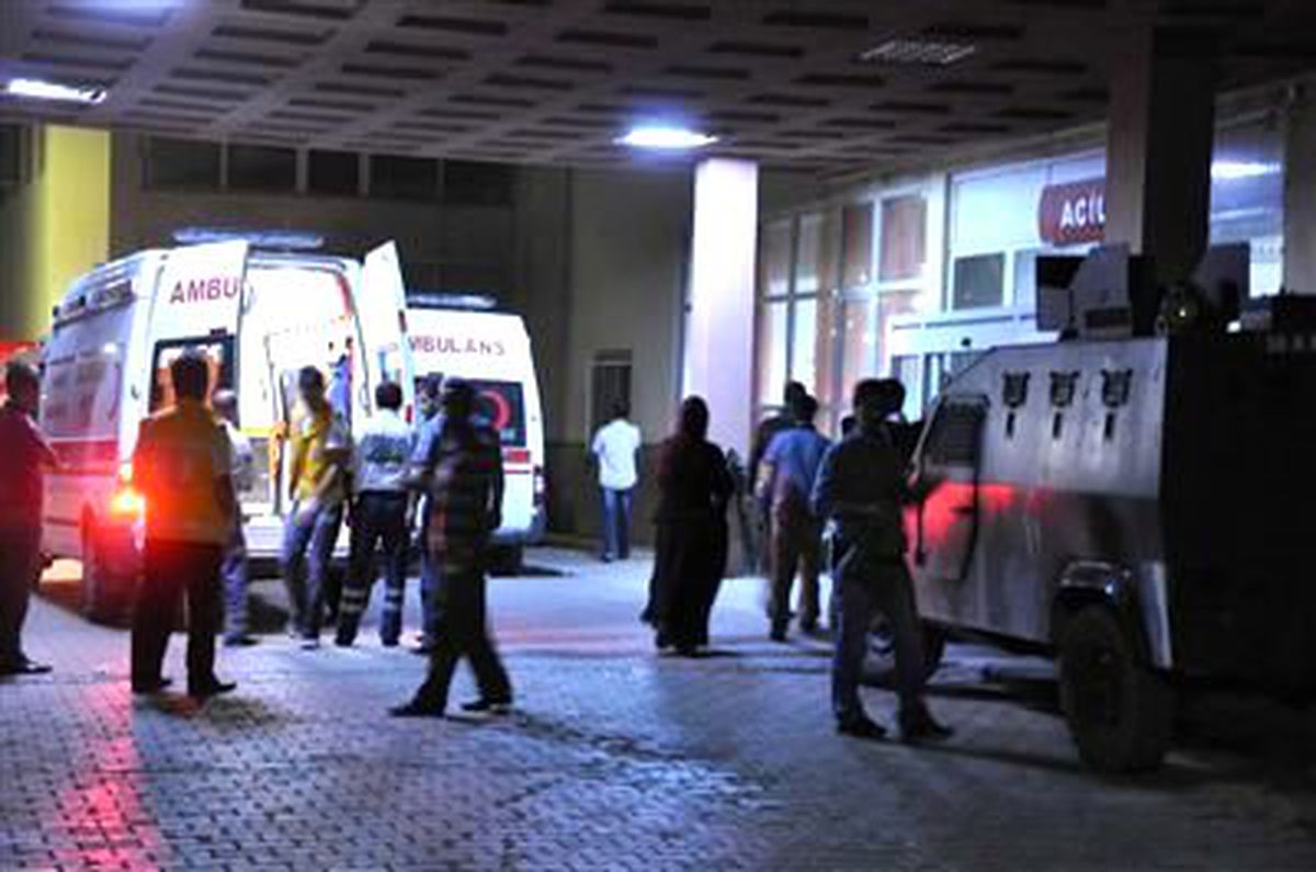 PKK Belediye ve Karakola Saldırdı