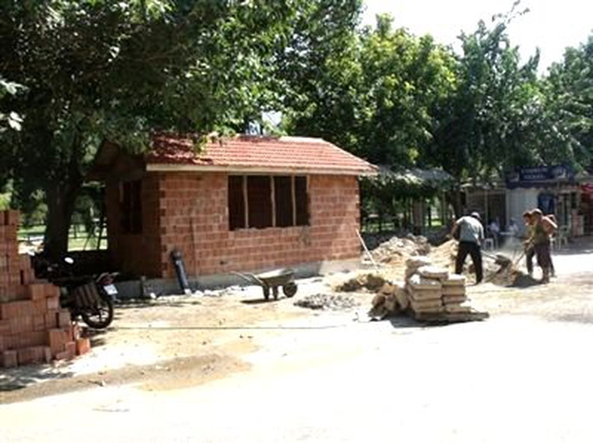 Tireli Minibüsçülere Modern Yazıhane