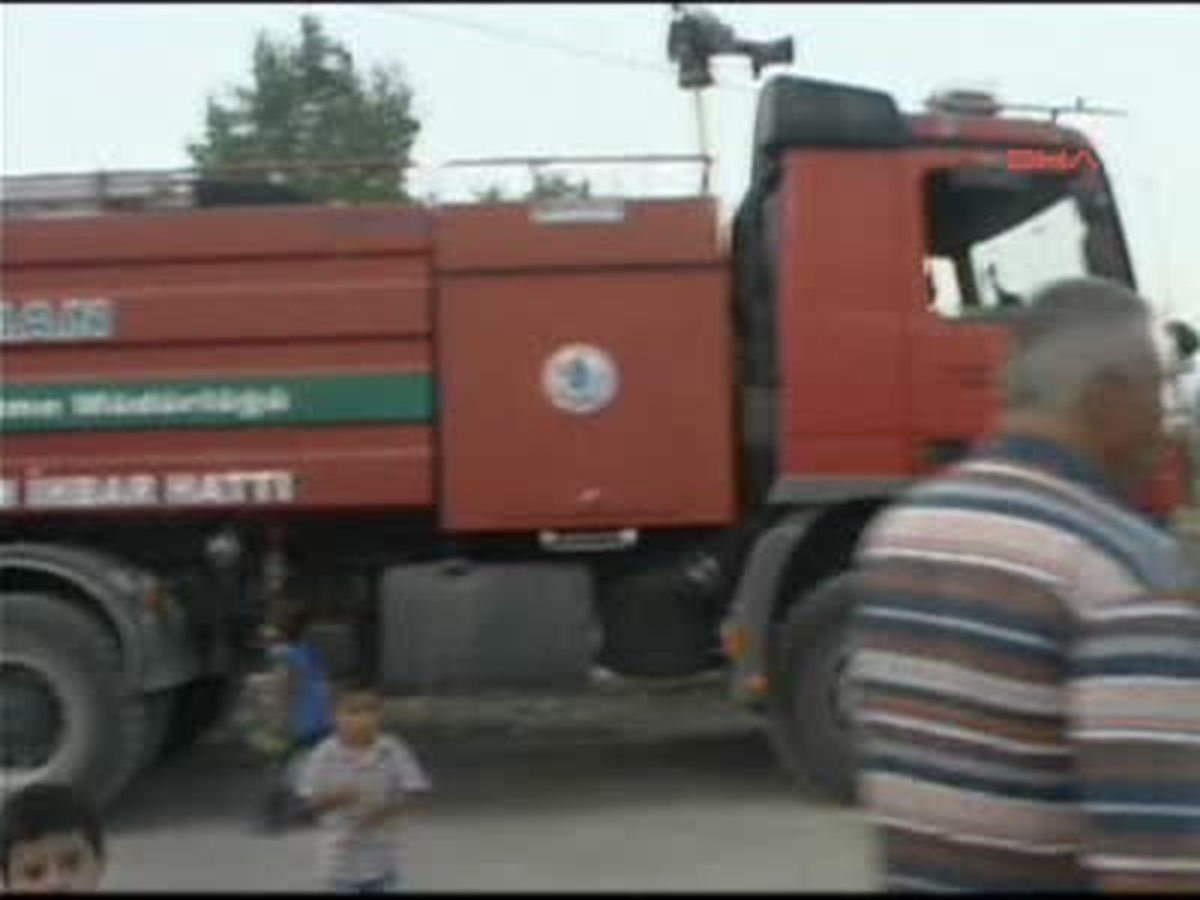 Yangın Kargaçayırı Köyüne Sıçradı