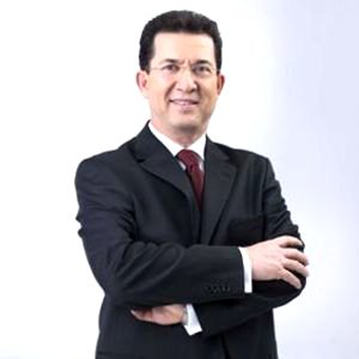 AK Parti Aydın Milletvekili Kılınç Çomaklı Şehitliği\'ni Ziyaret Etti