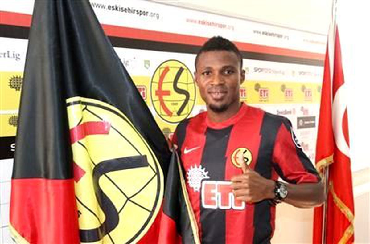 Akaminko, Eskişehirspor\'a Transfer Oldu