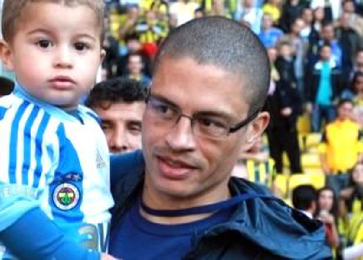 Alex Özür Dilemedi!