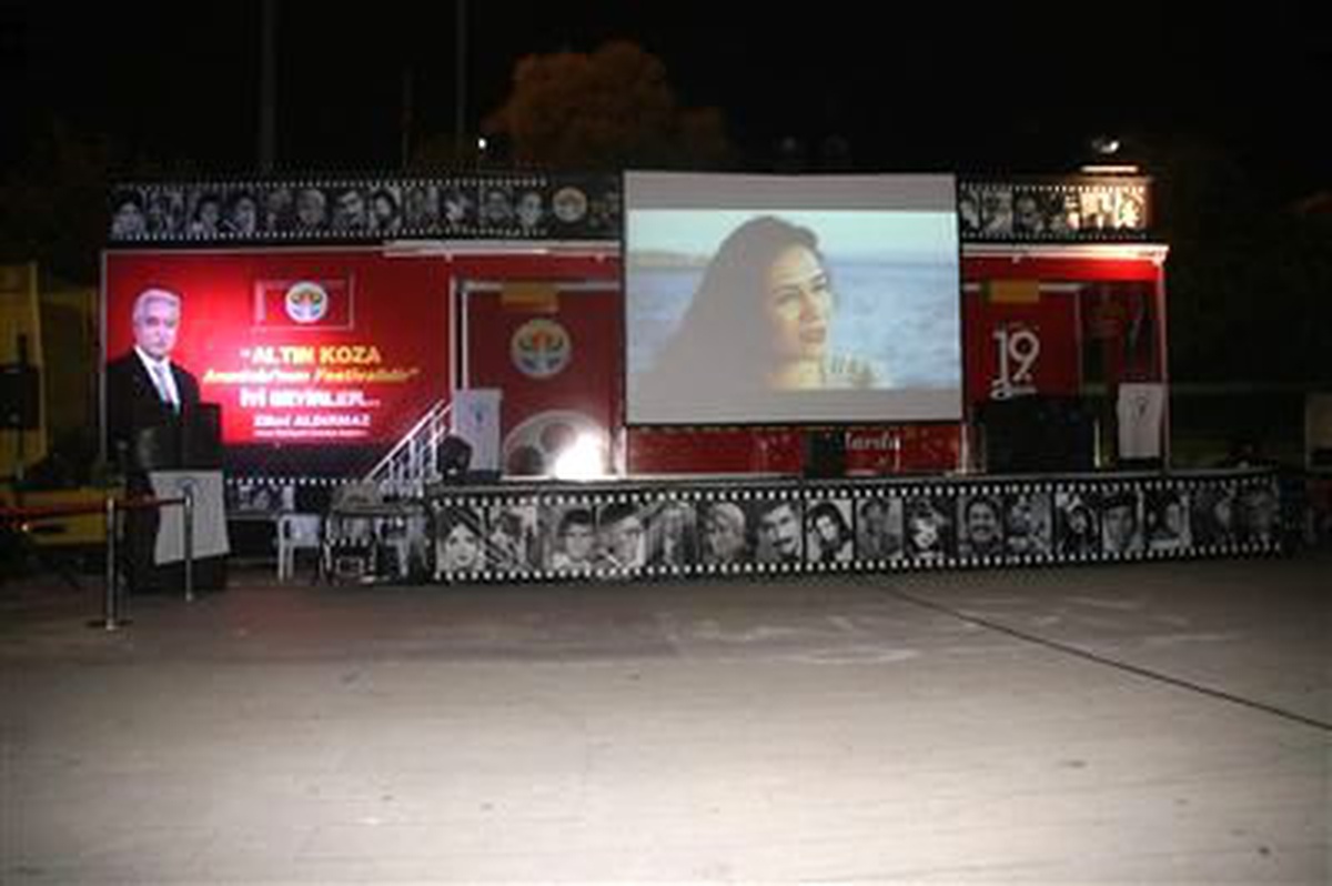 Altın Koza\'nın Gezici Sinema Tırı Yozgat\'ta