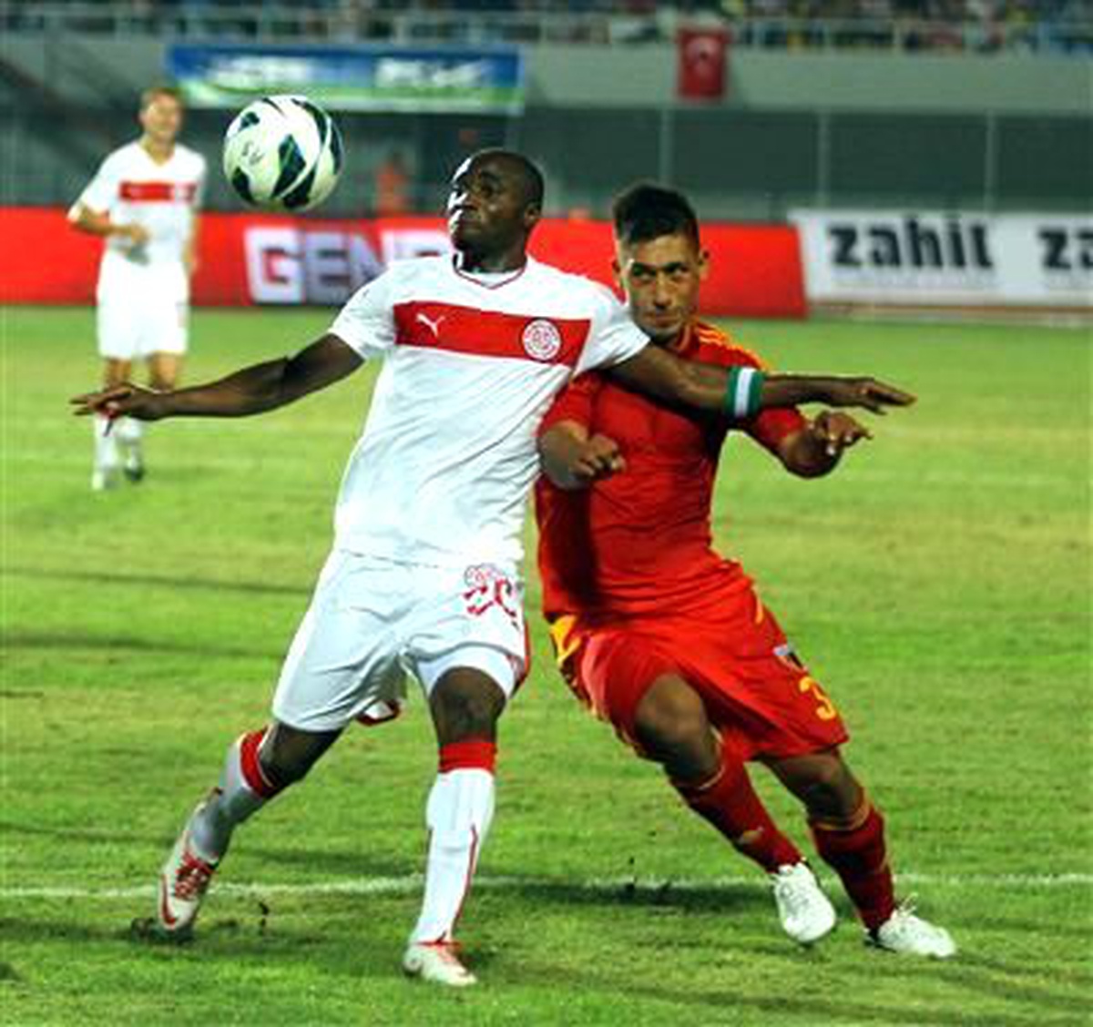Antalyaspor, Kayserispor\'u 3 - 0 Yendi