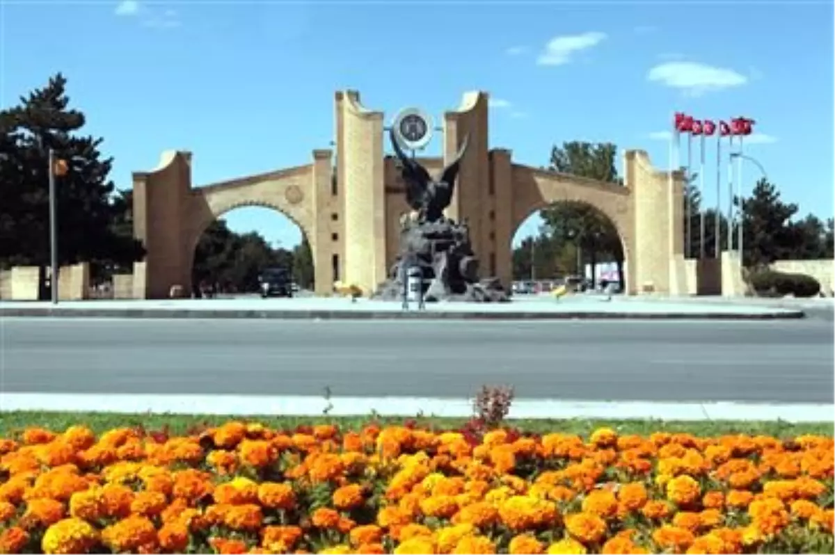 Atatürk Üniversitesi\'nde Öğrenci Sayısı 90 Bini Aştı