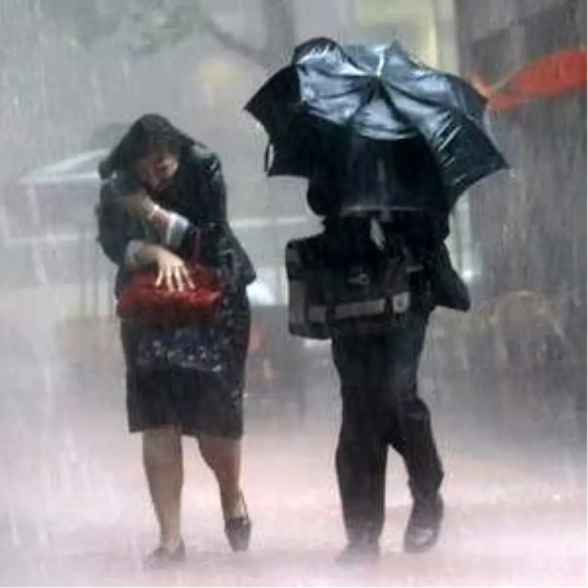 Bakan\'dan Yağışlı ve Serin Hava Uyarısı