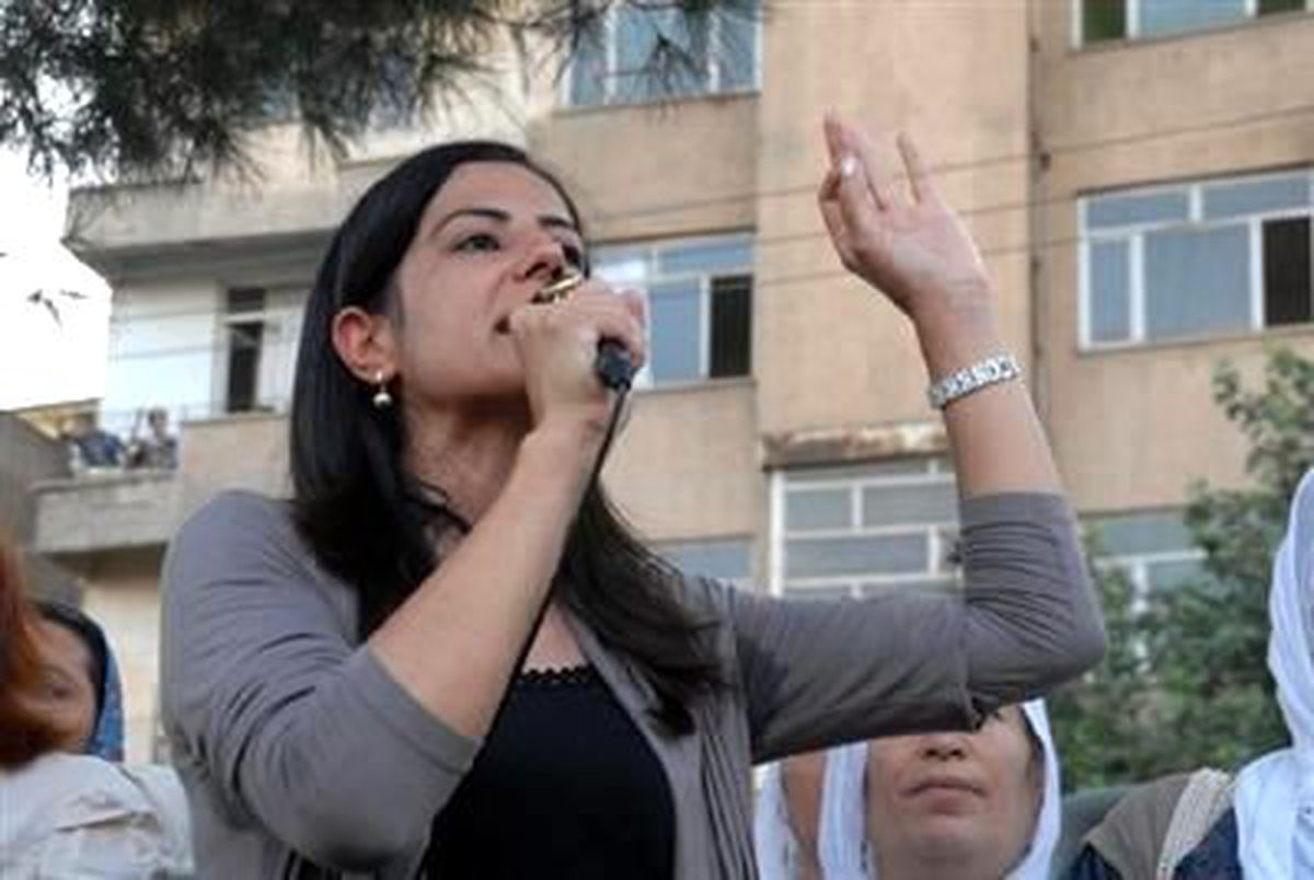 BDP\'li Ayla Akat Ata: "Mücadelemizin Önünde Saygıyla Eğileceksiniz"