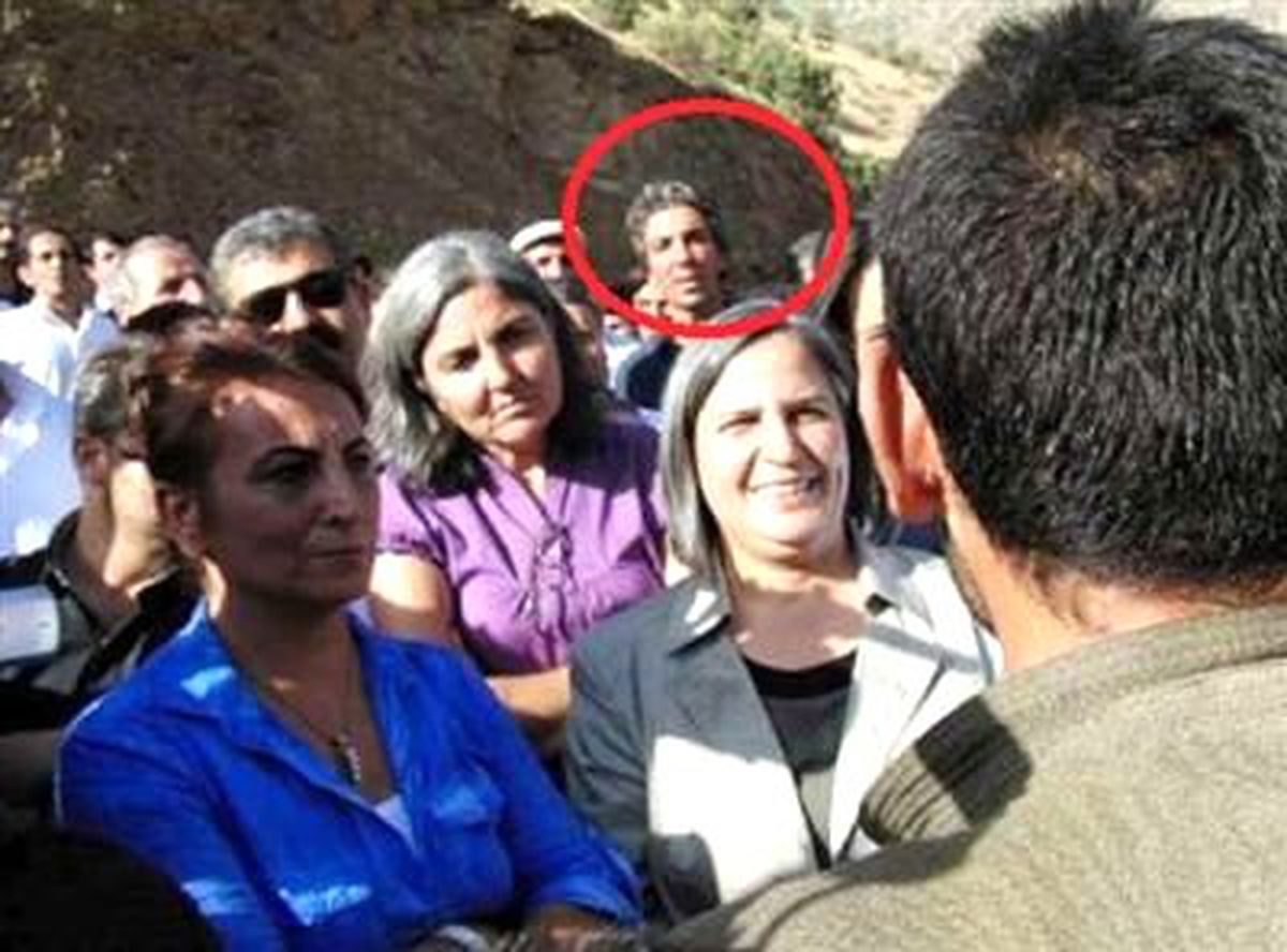 Uşak\'ta \'Kucaklaşma\' Gerginliği