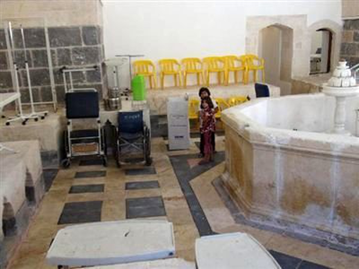 Kilis\'te Tarihi Hamam Suriyeliler İçin Sağlık Ocağı Oldu