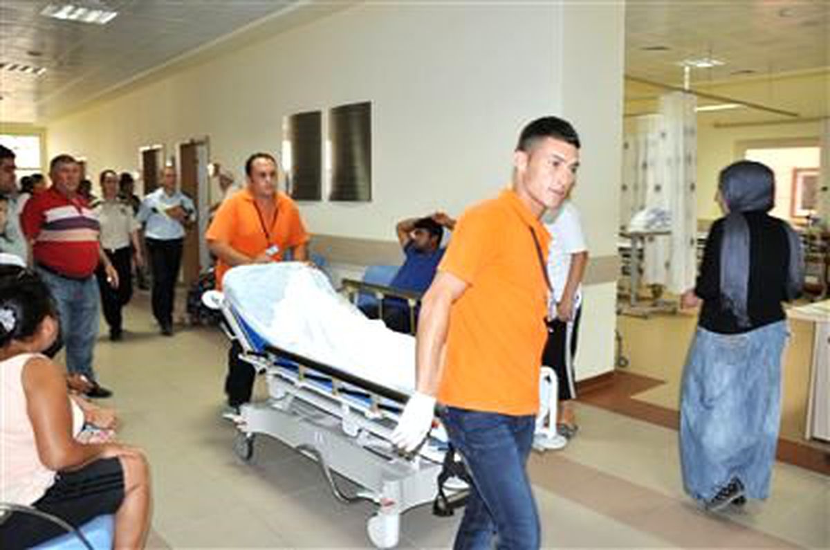 Mersin\'de 7. Kattan Düşen Çocuk Öldü