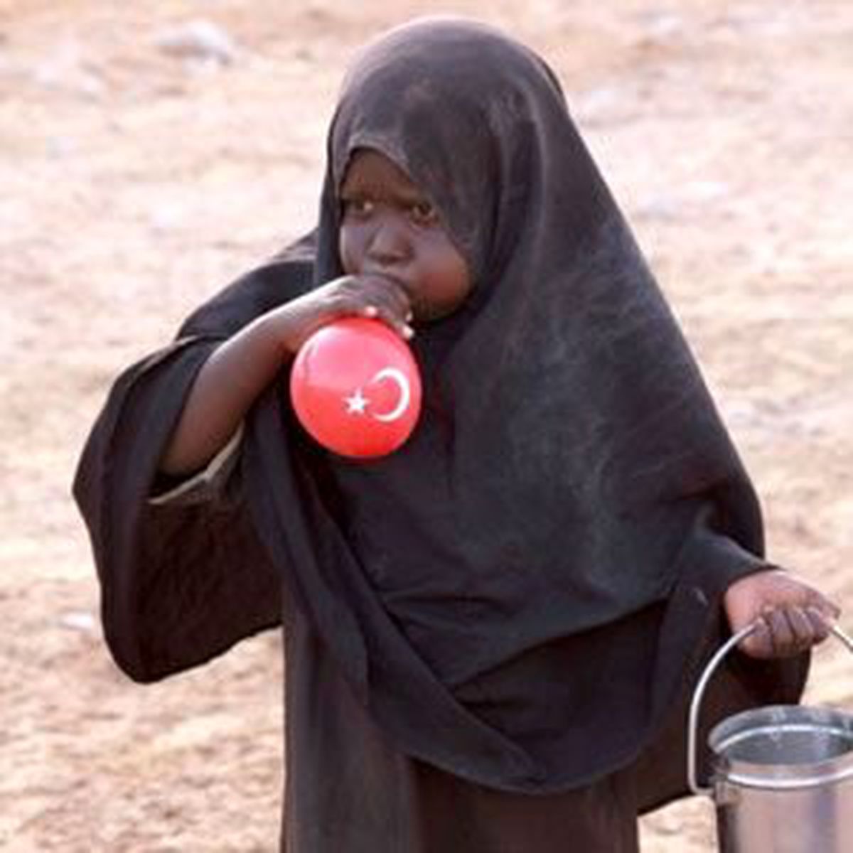 Somali\'ye Yardımlar TSK Sayesinde Ulaştı