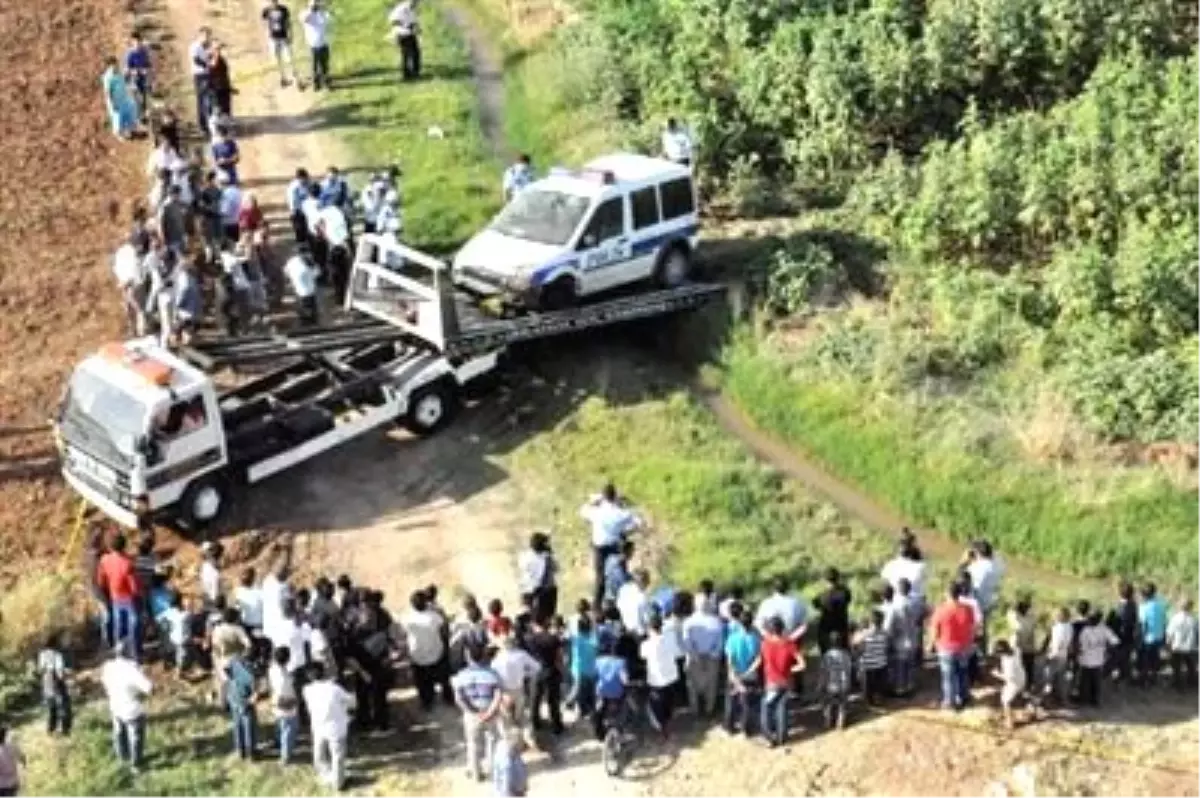 Şüpheli Aracı Kovalayan Ekip Otosu Kaza Yaptı; 2 Polis Yaralandı