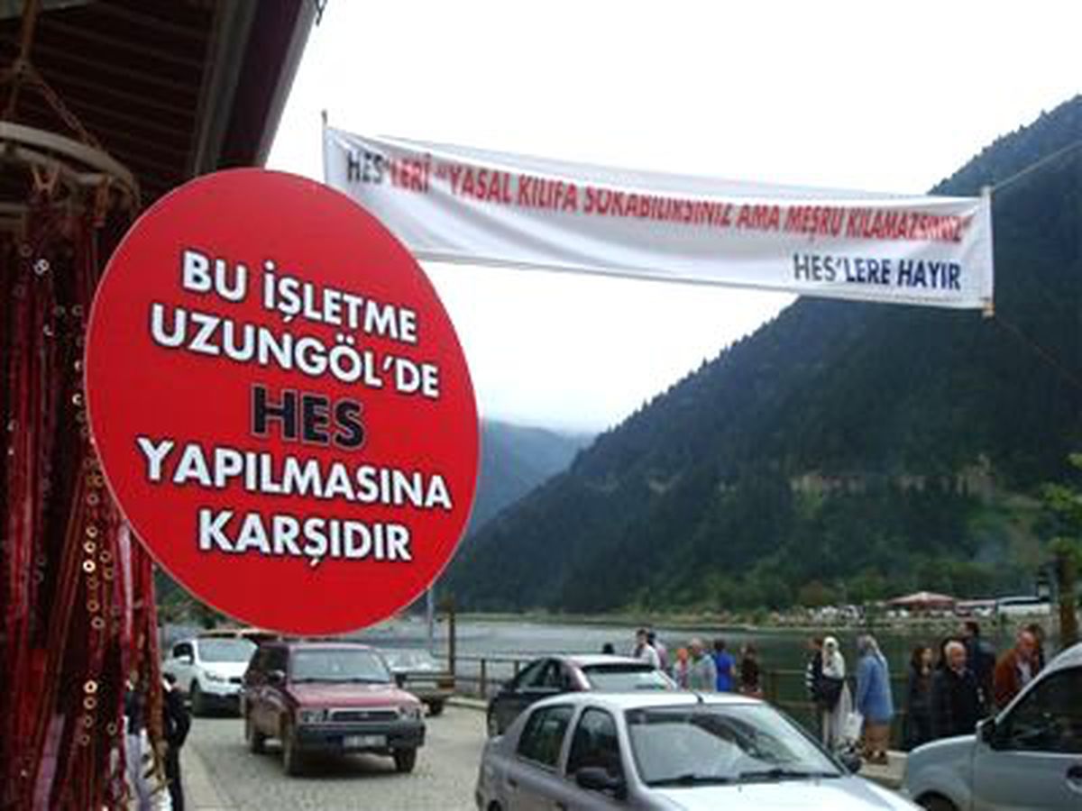 Uzungöl Hes\'e Karşı
