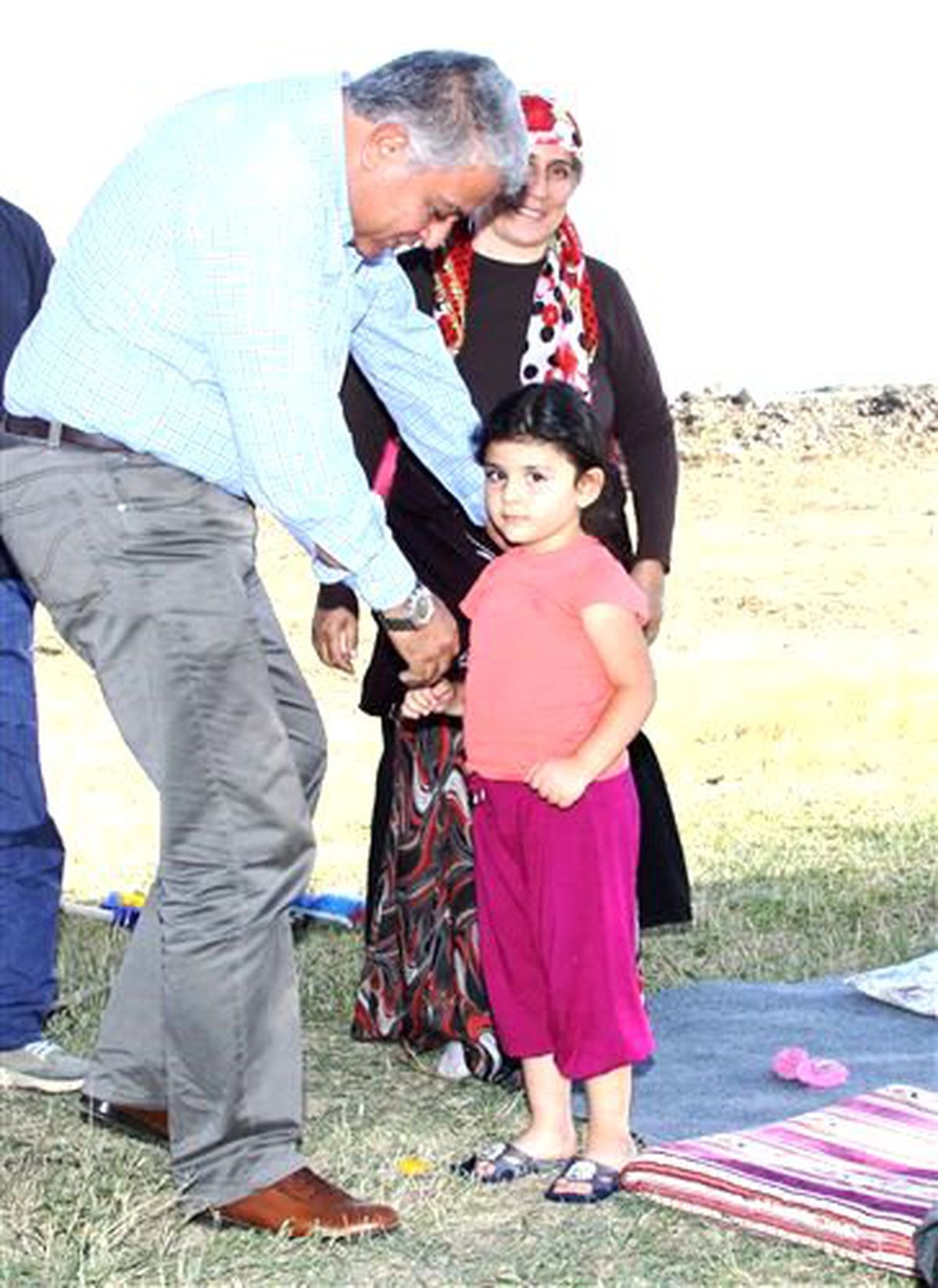 Vali Tekinarslan\'ın Çocuk Sevgisi