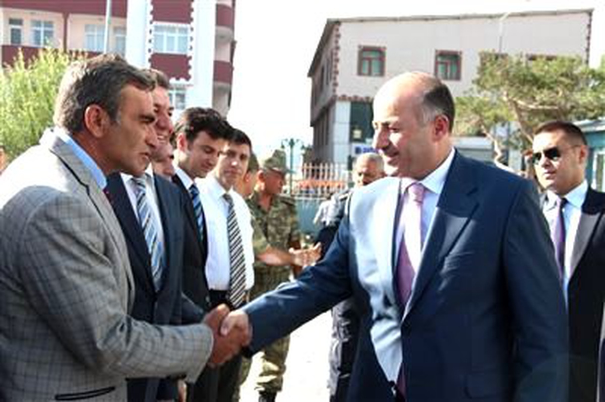Ardahan Valisi Azizoğlu, Halkın Sorunlarını Dinledi