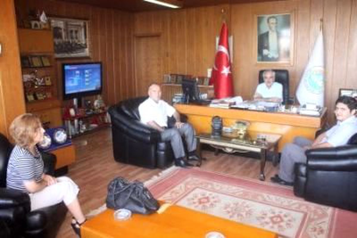 Başkan Özcan\'a ziyaret