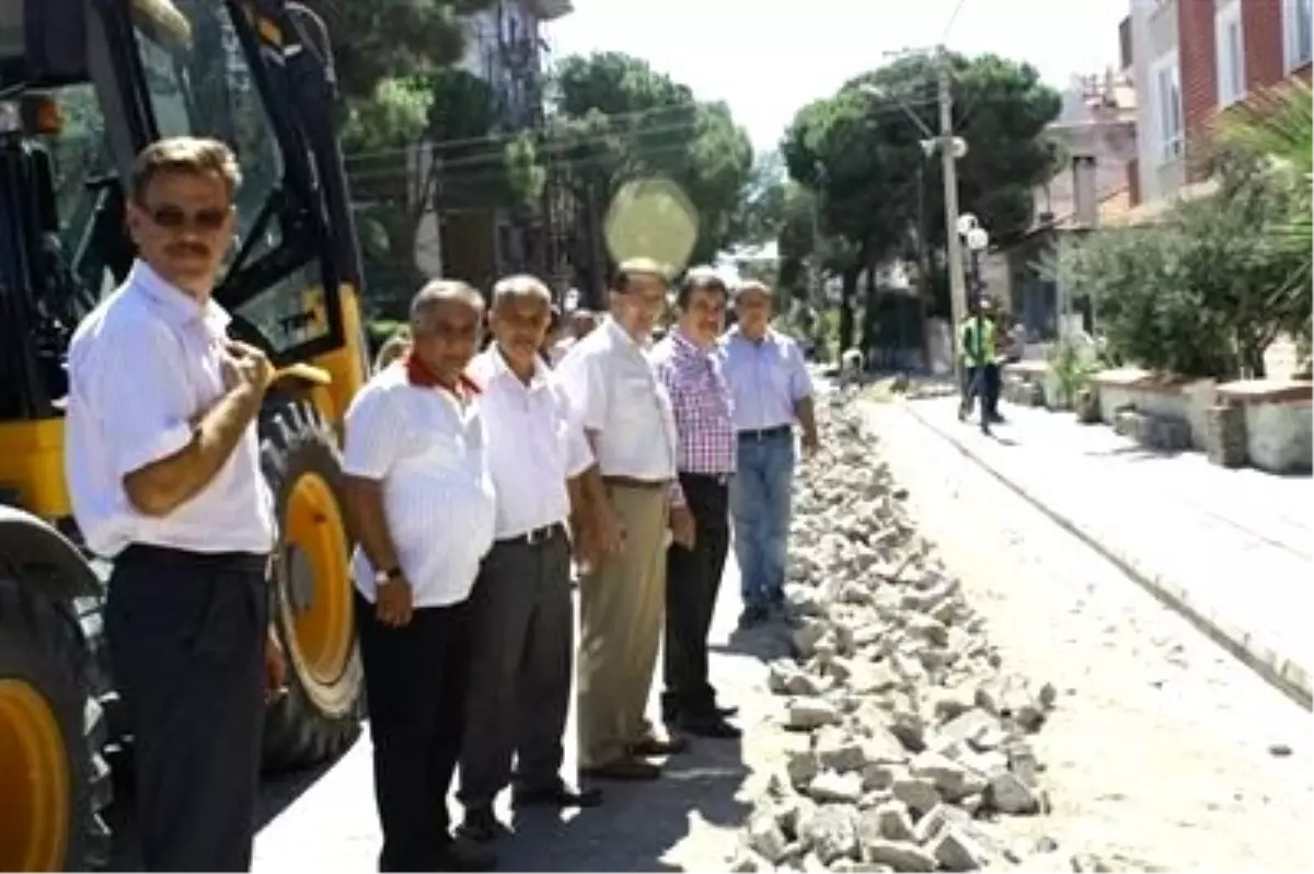 Burhaniye'de Elektrik Hattı Yer Altına Alınıyor