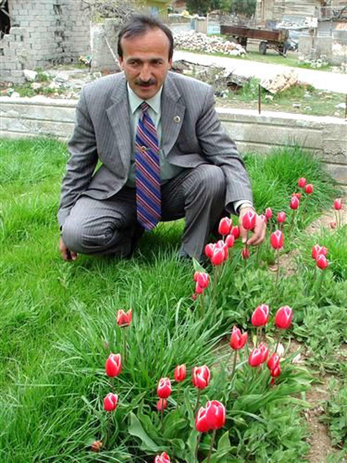 Çavdır, Öğrencisini Bekliyor