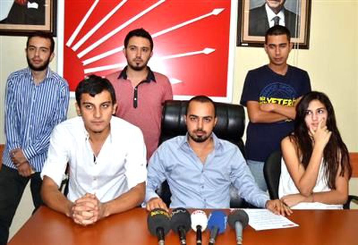 CHP\'li Gençlerden Harç Tepkisi