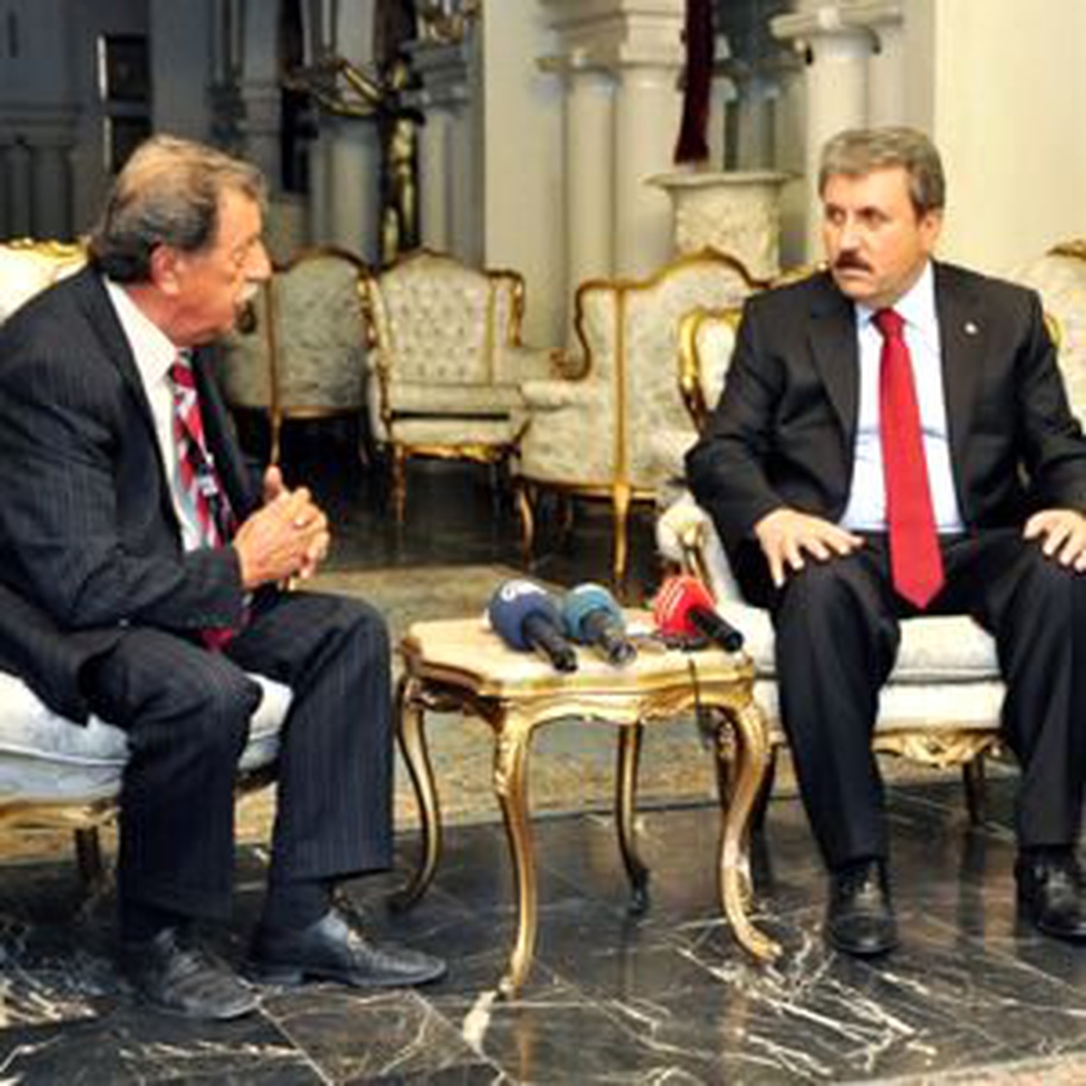 Destici, Haber Kameramanlarını Ziyaret Etti