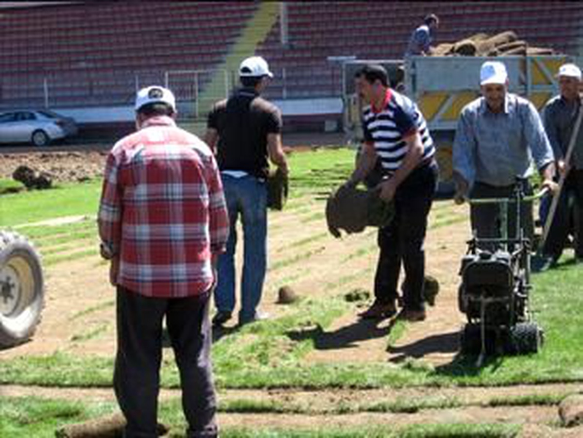 Elazığ Atatürk Stadyumu\'ndaki Yenileme Çalışmaları