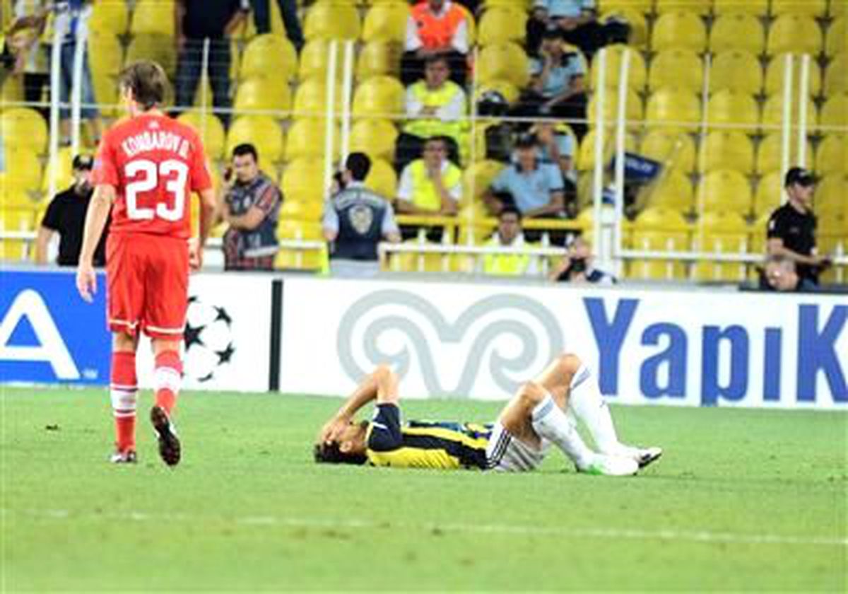 Fenerbahçe Devler Ligi\'ne Veda Etti