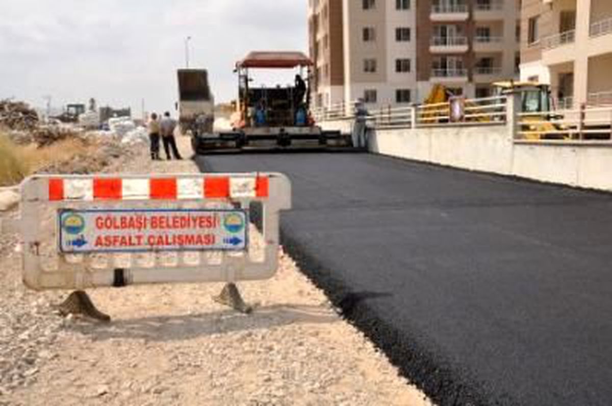 Gölbaşı\'nda Asfalt Seferberliği