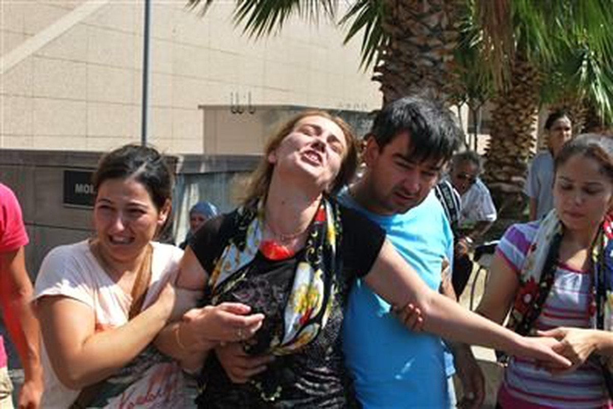 İzmir ) 6 Yaşındaki Oğlunu Maganda Kurşunuyla Kaybeden Annenin Gözyaşı Dinmiyor O Katili Bulun