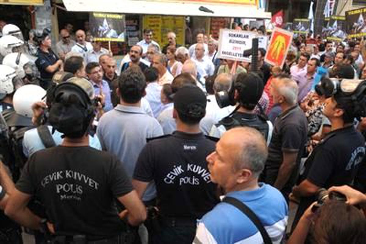 Kesk\'in Eylemi Polise Takıldı