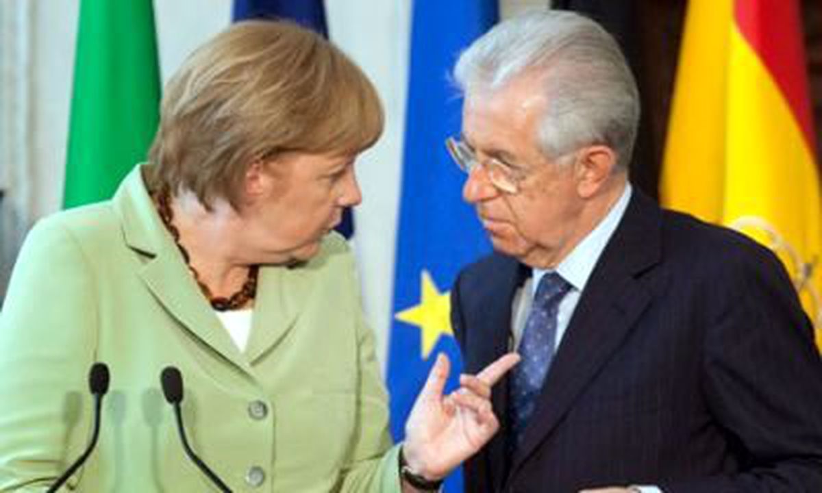 Merkel, İtalya Başbakanı Monti ile Bir Araya Geldi