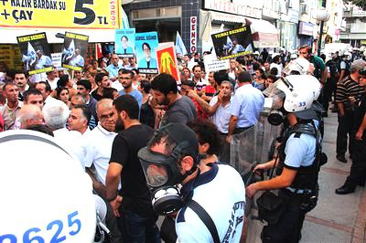Mersin\'de Kesk Üyelerinin Yürüyüş Yapmasına İzin Verilmedi