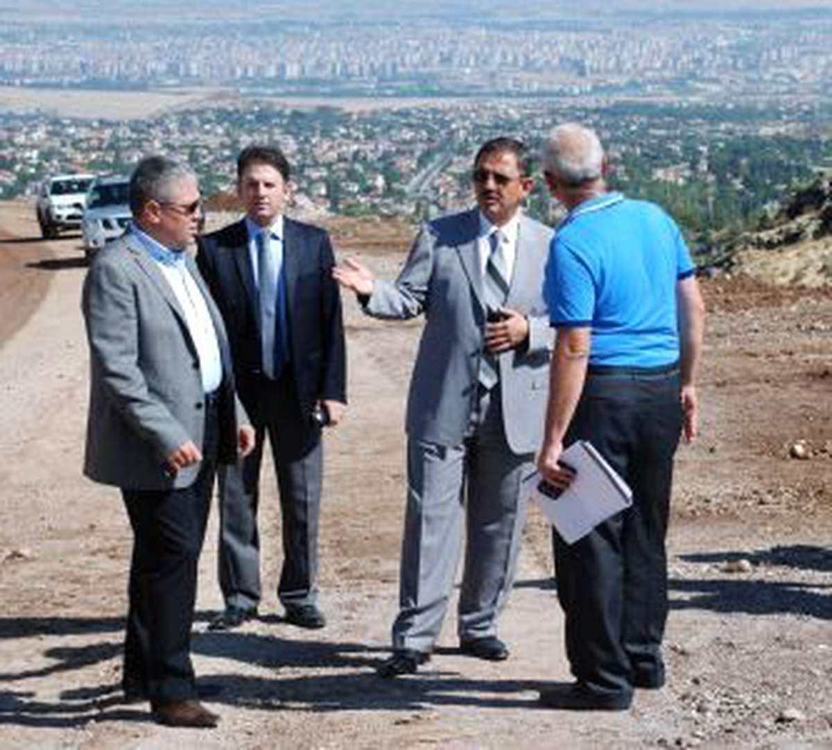 Özhaseki, Erciyes\'te Yol Çalışmalarını Denetledi