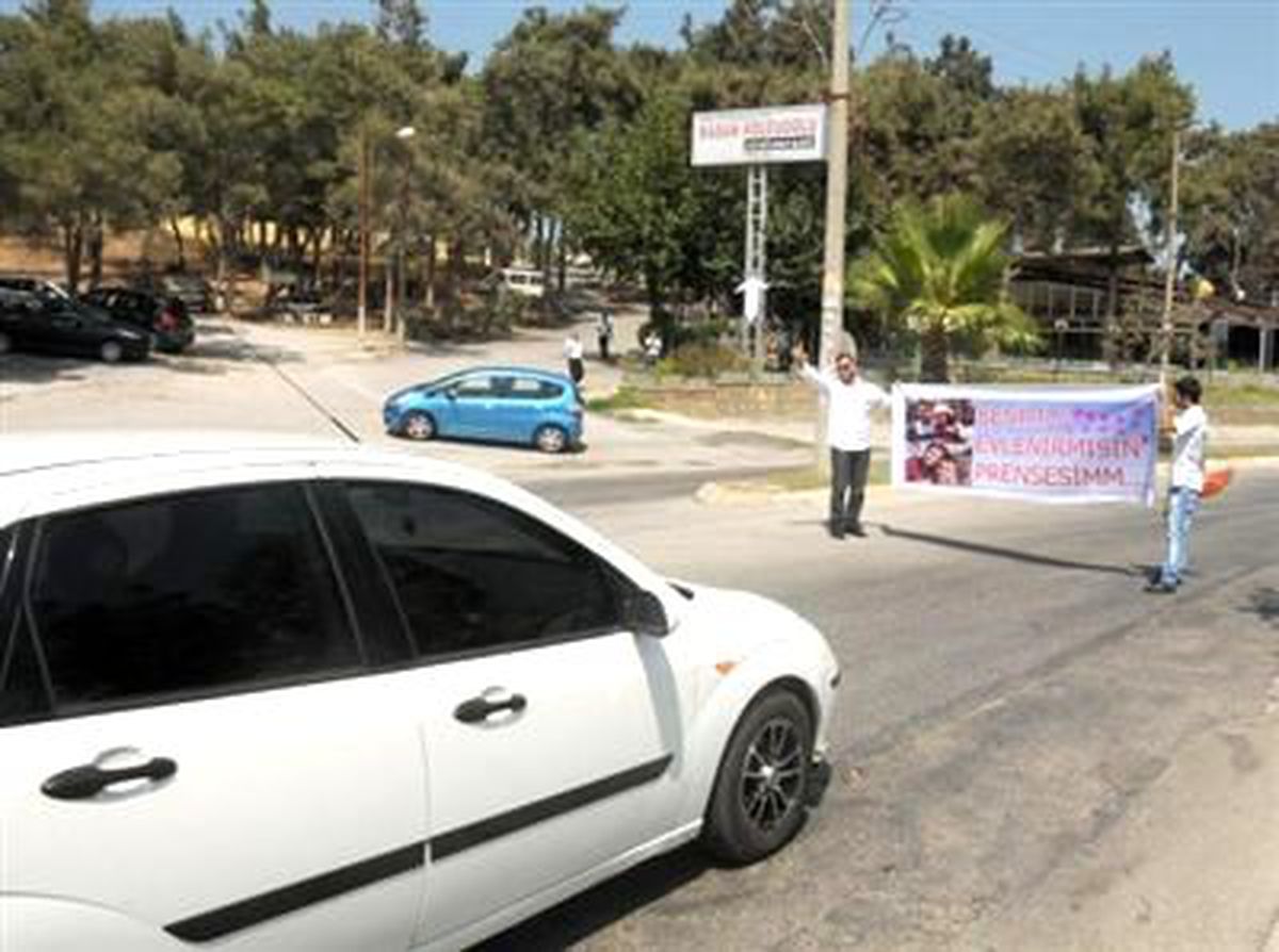 Romantik Öğretmenden Teklif