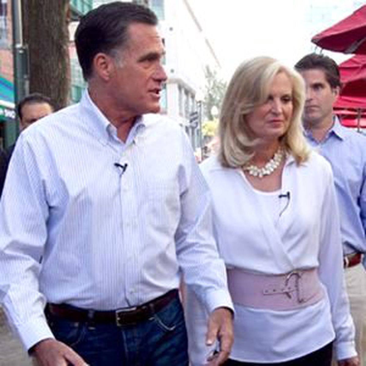 Romney\'e, Eşinden Övgüler