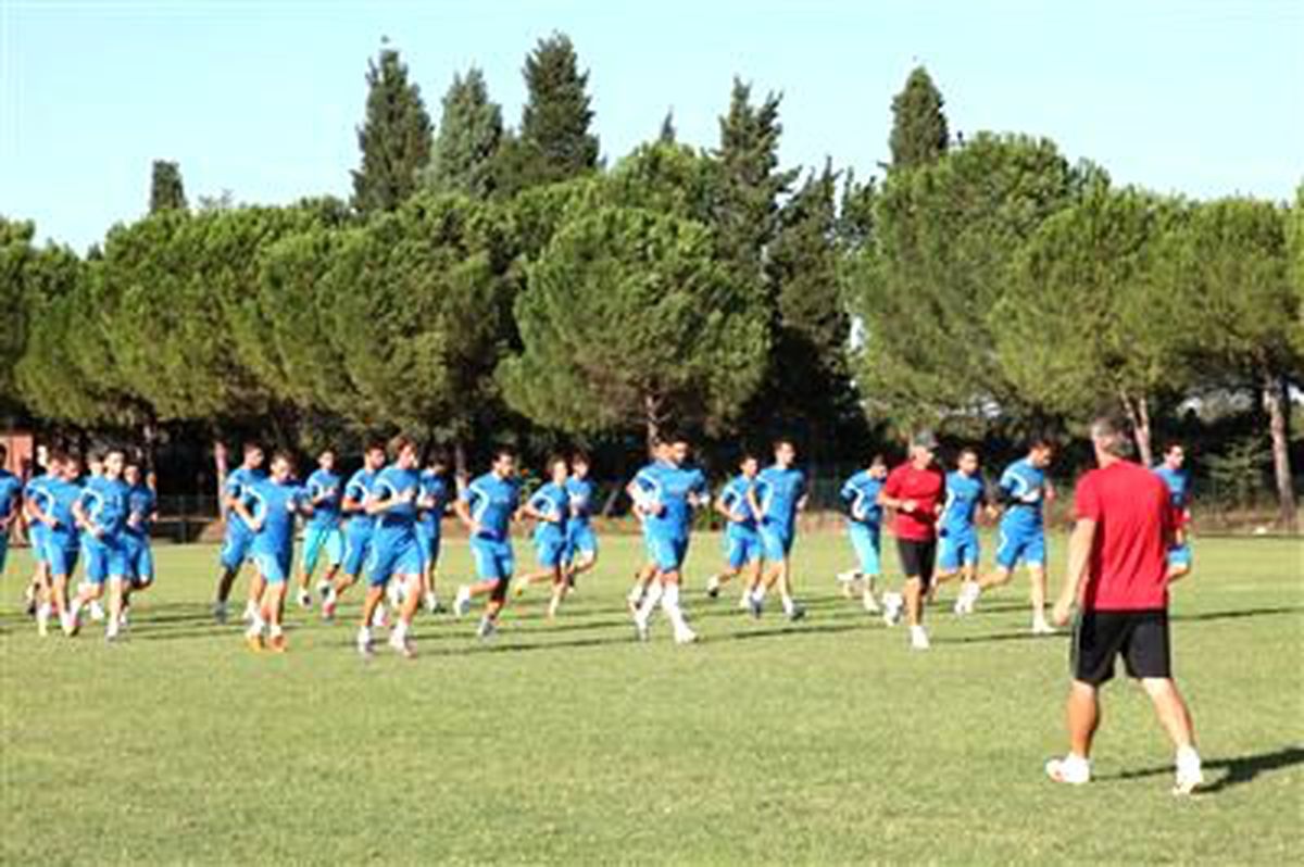 Sakaryaspor\'da Yüzler Gülüyor