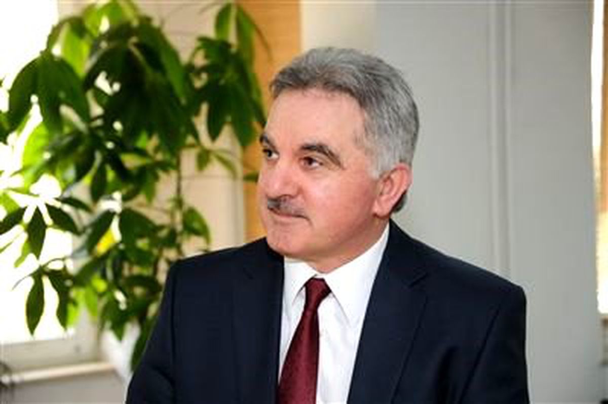 Saü Rektörü\'nden 30 Ağustos Mesajı