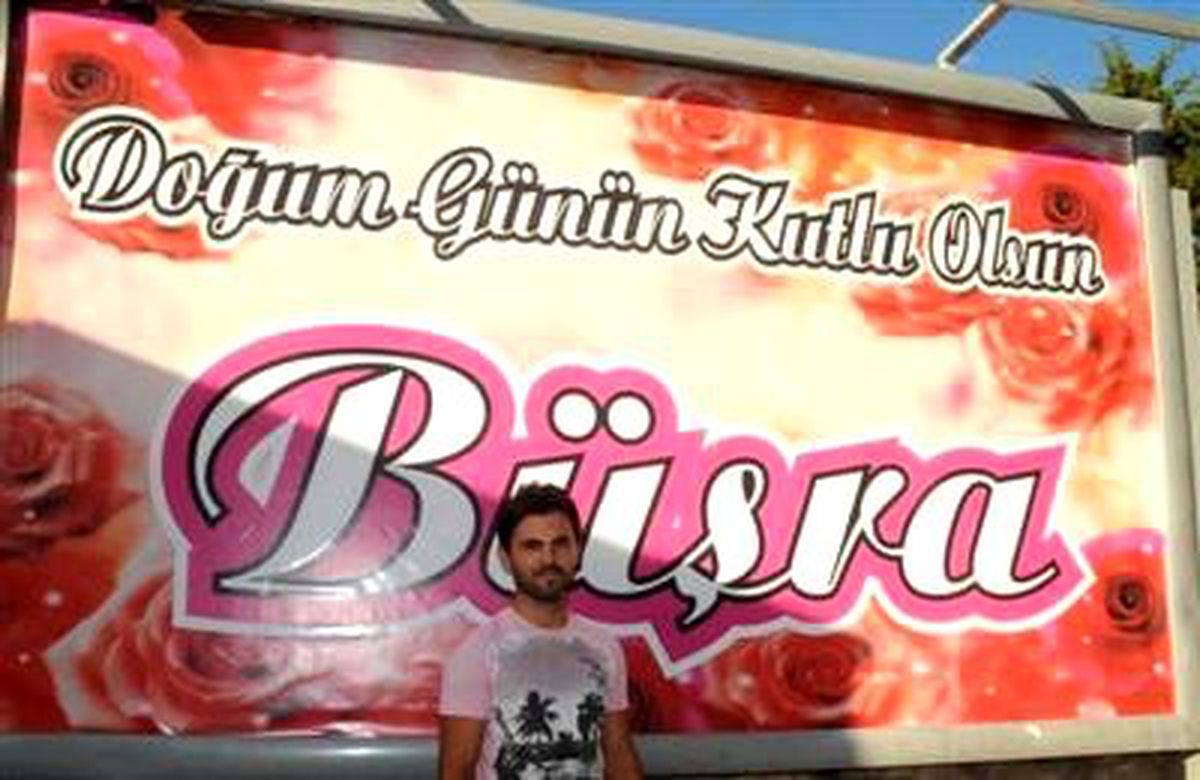 Sevgiliye Bilbordlu Doğum Günü Kutlaması