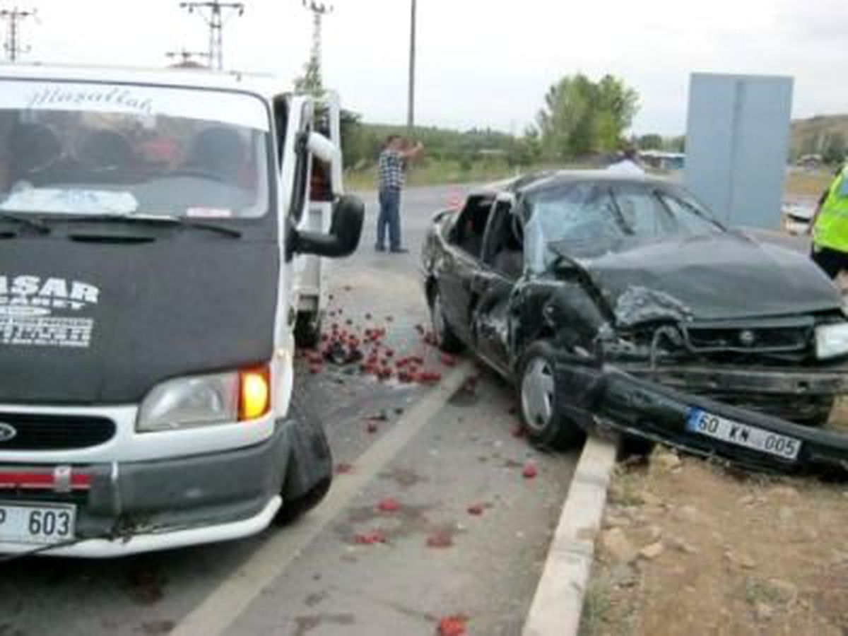 Tokat\'ta Trafik Kazası: 5 Yaralı