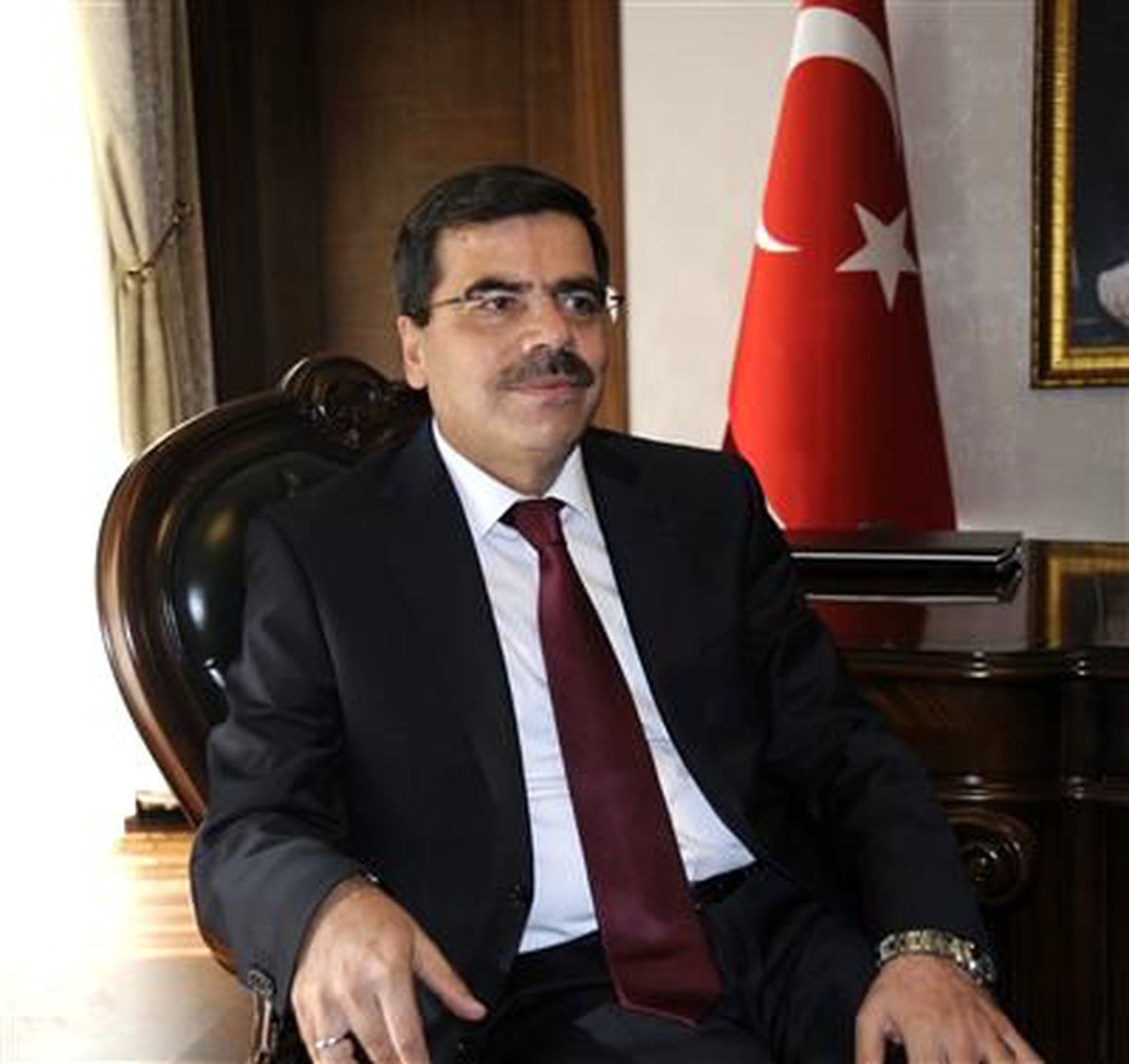 Burdur Valisi Yılmaz, Zafer Bayramı\'nı Kutladı