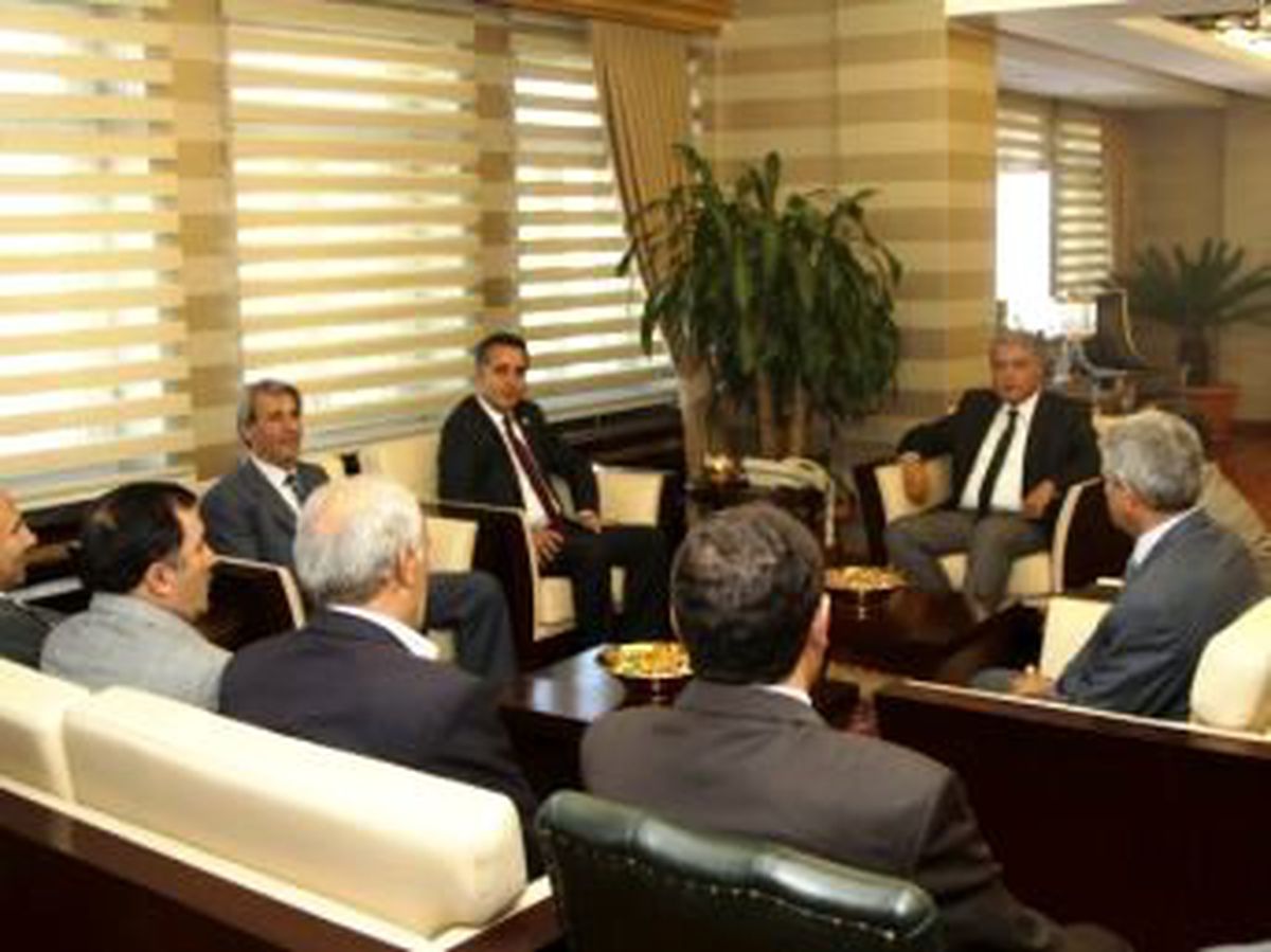 Ağrı Anadolu Basın Yayın Birliği\'nden Vali Tekinarslan\'a Ziyaret